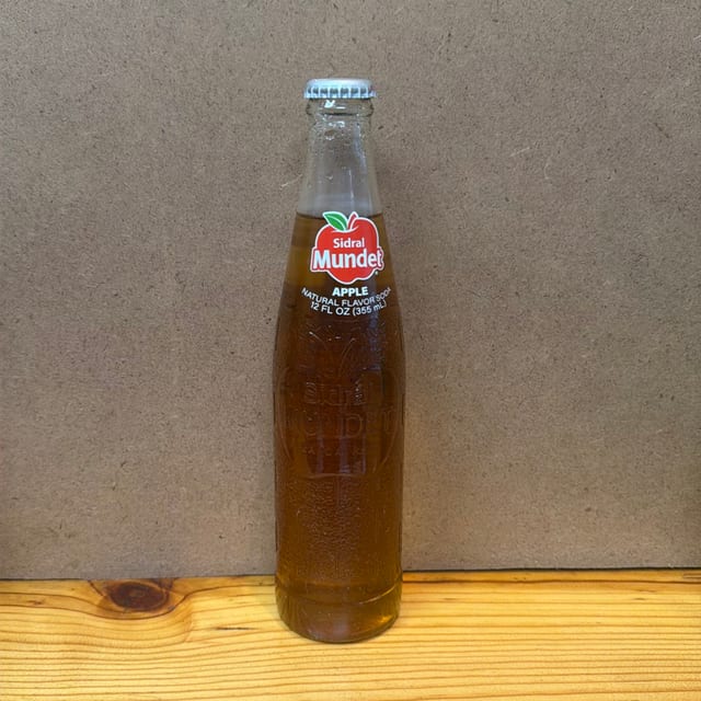 Sidral Mundet Apple Drink.